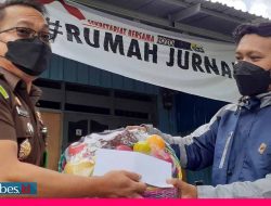 Kejati Sulteng Bantu UMKM dan Jurnalis Terpapar Corona