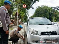 Polda Sulteng Ingatkan Badan Jalan Tidak Boleh Jadi Area Parkir Kendaraan