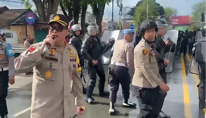 Koalisi Organisasi Pers di Sulteng Kecam Kekerasan Aparat Terhadap Mahasiswa saat Aksi Kawal Putusan MK di Palu: Demokrasi Indonesia dalam Bahaya